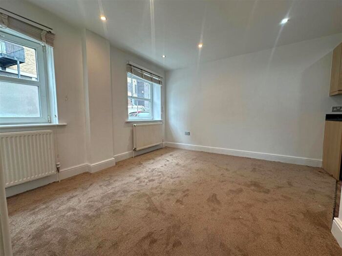 2 Bedroom Apartment To Rent In Hazelwood Road, Town Centre -, NN1