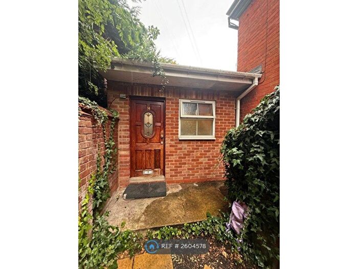 Studio To Rent In Century House, Hemel Hempstead, HP1