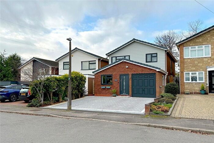 3 Bedroom Detached House For Sale In Sambourn Close, Solihull, B91