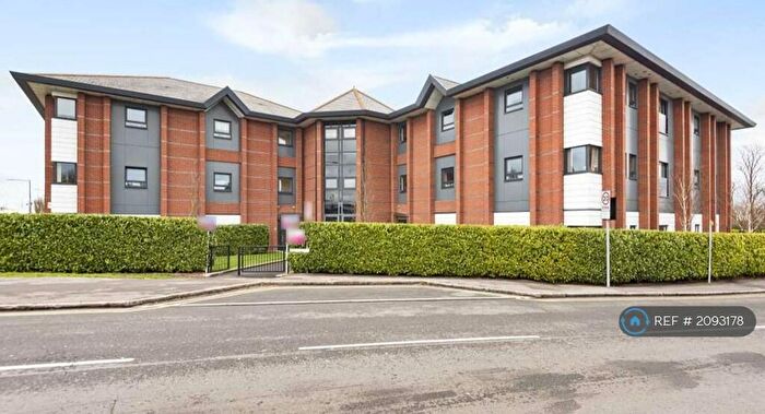 2 Bedroom Flat To Rent In Astoria Heights, Slough, SL1