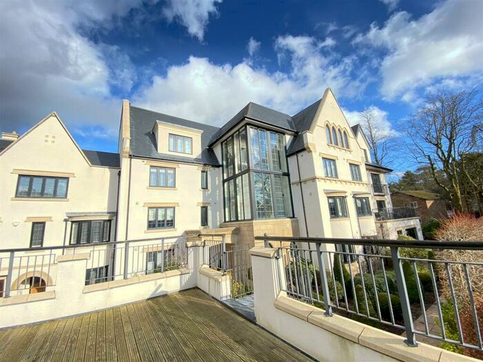 3 Bedroom Apartment For Sale In Brook Lane, Alderley Edge, SK9