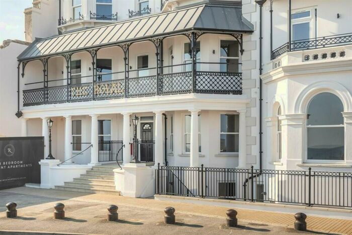 1 Bedroom Flat To Rent In The Royal, The Esplanade, Bognor Regis, PO21