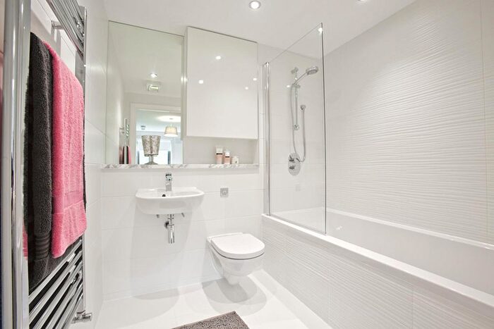 2 Bedroom Flat To Rent In Stoneywood Brae, Aberdeen, AB21