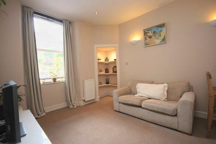 1 Bedroom Flat To Rent In Balcarres Street, Morningside, Edinburgh, EH10
