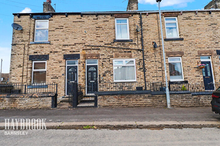 3 Bedroom Terraced House For Sale In Smithy Wood Lane, Dodworth, S75