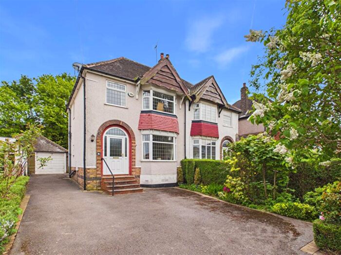 3 Bedroom Semi-Detached House For Sale In Hemper Lane, Sheffield, S8