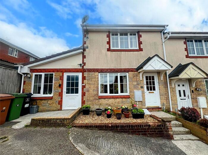 4 Bedroom Semi Detached House For Sale In Lower Ridings, Plympton, Plymouth, PL7