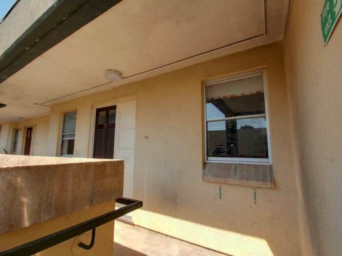 2 Bedroom Flat To Rent In St Peters Terrace, Peter Street, Shepton Mallet, BA4