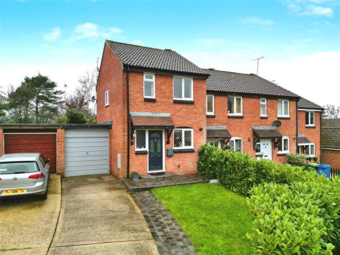 2 Bedroom End Terrace House For Sale In Wargrove Drive, College Town, Sandhurst, Berkshire, GU47