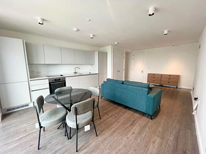 2 Bedroom Apartment To Rent In Uptown, Marlstone Avenue, Salford, M3