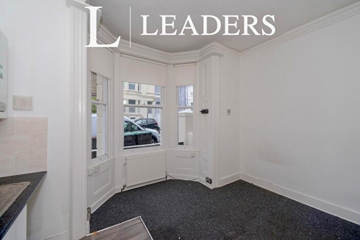 1 Bedroom Flat To Rent In D`Aubigny Road, Brighton, BN2
