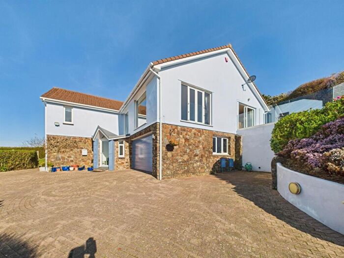 5 Bedroom Detached House For Sale In Fairfield, Ilfracombe, EX34