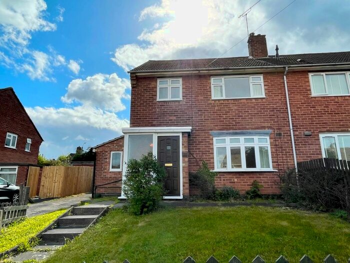3 Bedroom Semi-Detached House To Rent In Piers Road, Leicester, LE3