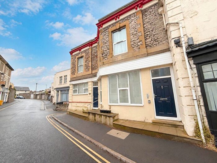 2 Bedroom Flat For Sale In Upper Church Road, Weston-Super-Mare, BS23