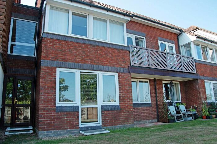 1 Bedroom Apartment For Sale In Brinton Lane, Hythe, Southampton, Hampshire, SO45
