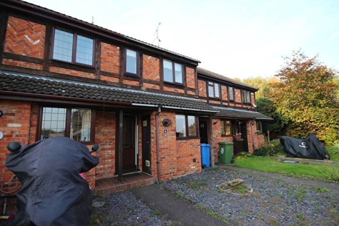 2 Bedroom House To Rent In Daventry Court, Priestwood, RG42