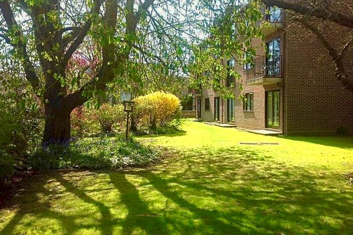 1 Bedroom Flat To Rent In Dorchester Court, Ferry Pool Road, Summertown, OX2