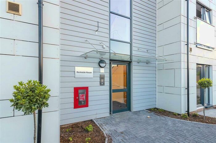 1 Bedroom Flat To Rent In Coverack Road, Newport, NP19