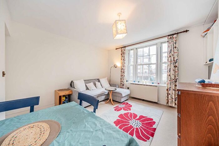 1 Bedroom Flat To Rent In Ebury Bridge Road, London, SW1W