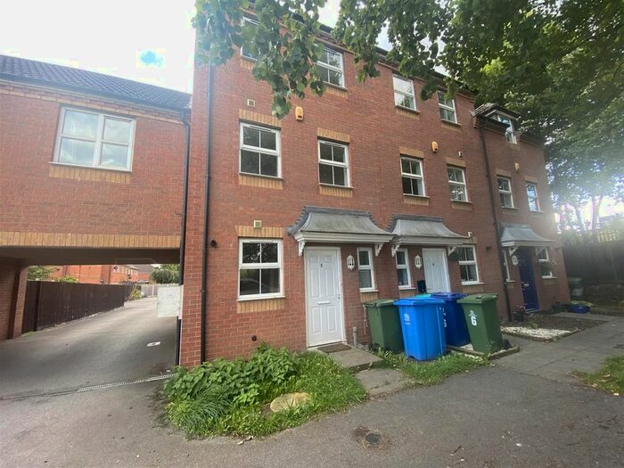 4 Bedroom Property To Rent In Dunsil Close, Mansfield Woodhouse, Mansfield, NG19