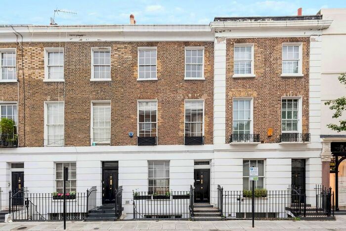 3 Bedroom Property To Rent In Lincoln Street, Chelsea, London, SW3