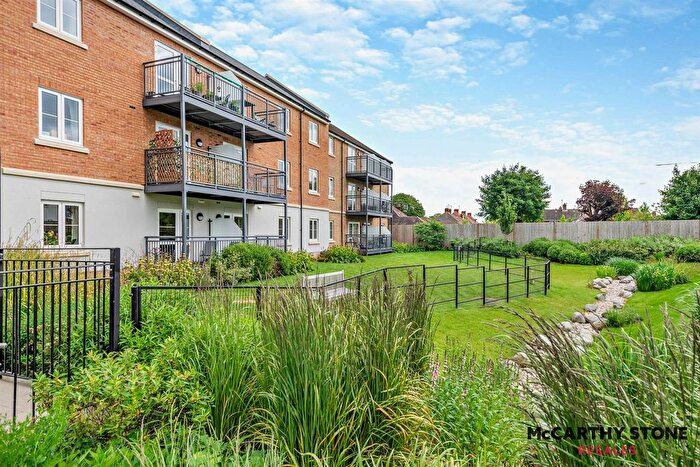 2 Bedroom Flat For Sale In Casterbridge Court, London Road, Dorchester, DT1