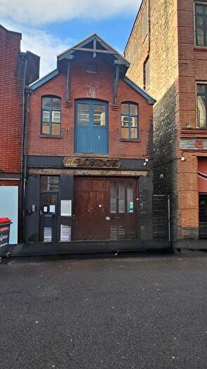 1 Bedroom Flat To Rent In Strand, Swansea, Wales, SA1