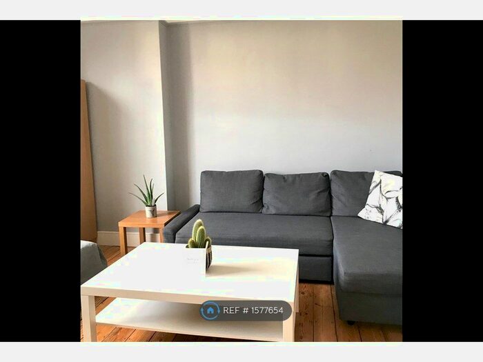 5 Bedroom Flat To Rent In Fulham Palace Road, London, SW6