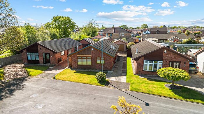 3 Bedroom Detached Bungalow For Sale In The Pipers, Lowton, WA3