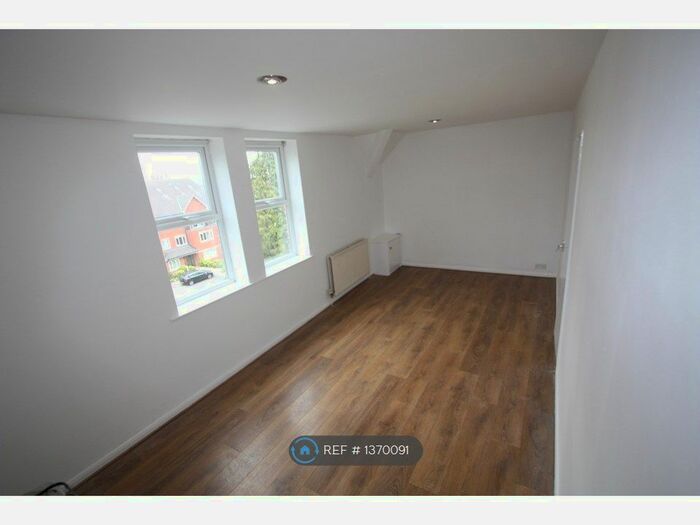 1 Bedroom Flat To Rent In Oxton, Wirral, CH43