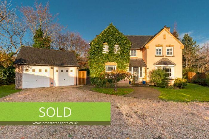 4 Bedroom Detached House For Sale In South Parks, Peebles, EH45