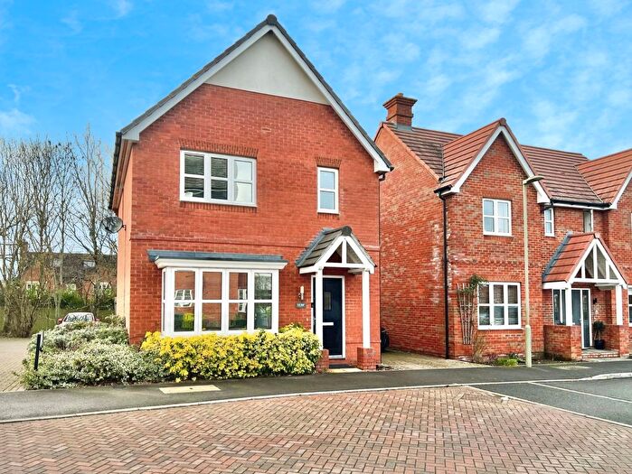 3 Bedroom Detached House For Sale In Teasel Bank, Harwell, Didcot, Oxfordshire, OX11