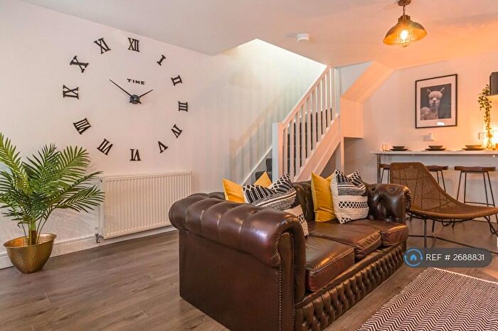 3 Bedroom Flat To Rent In Smithdown Road, Liverpool, L15