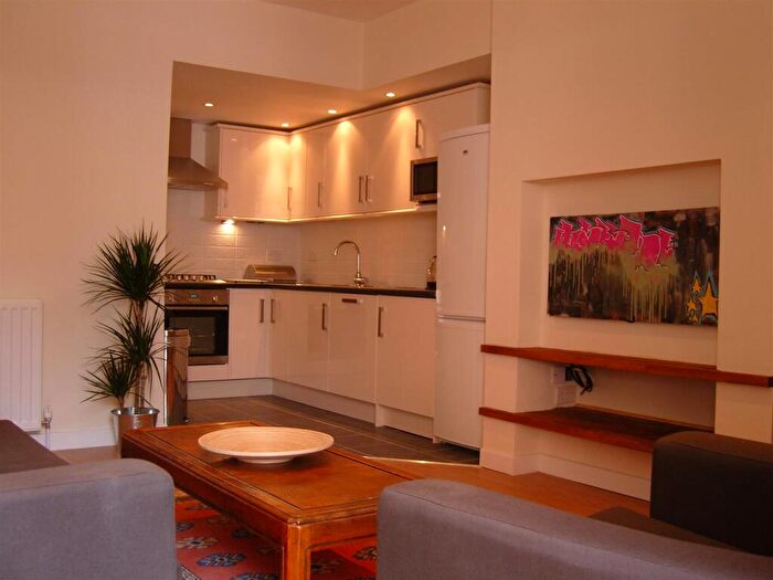 3 Bedroom Apartment To Rent In Thornleigh Road, Jesmond, NE2
