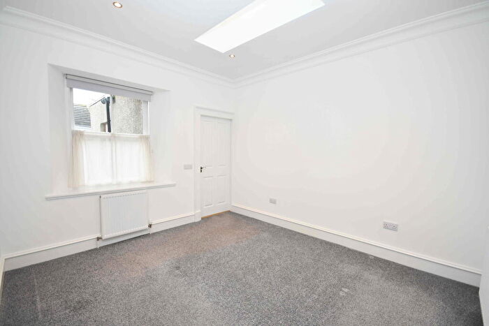 2 Bedroom Flat To Rent In Culduthel Road, Inverness, Highland, IV2