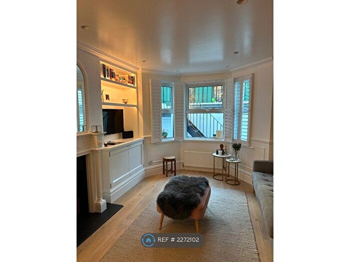 1 Bedroom Flat To Rent In Tetcott Road, London, SW10