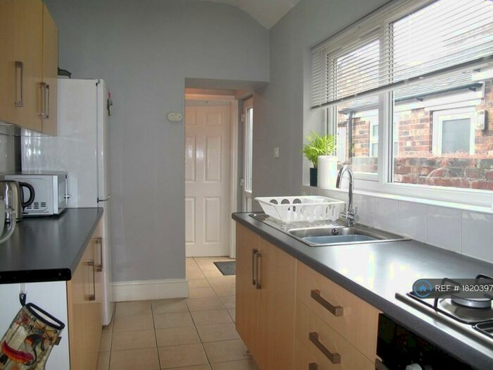 2 Bedroom Terraced House To Rent In Hitchman Street, Stoke-On-Trent, ST4