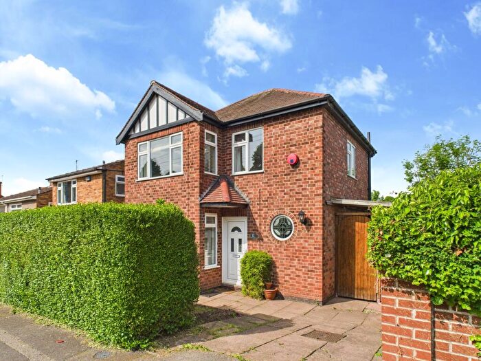 3 Bedroom Detached House For Sale In Pilkington Road, Mapperley, Nottingham, NG3
