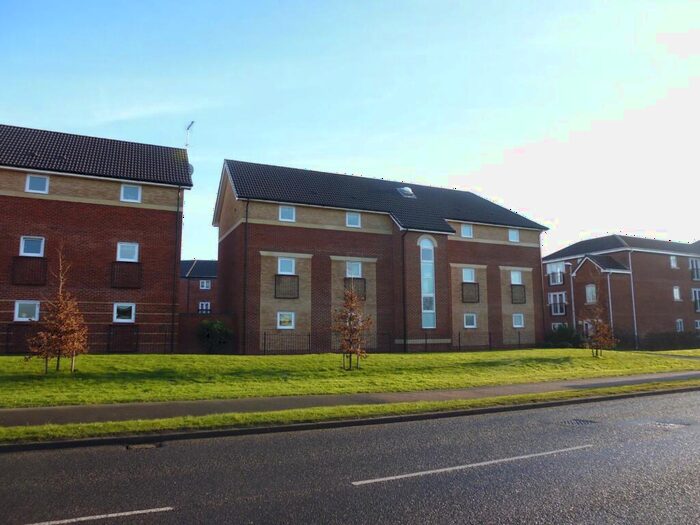 2 Bedroom Flat To Rent In Torrent Close, Wilnecote, B77