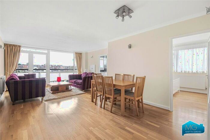 2 Bedroom Apartment To Rent In Regents Park Road, Finchley, London, N3