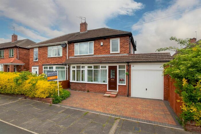 3 Bedroom Semi-Detached House To Rent In Marlborough Avenue, Gosforth, Newcastle Upon Tyne, NE3