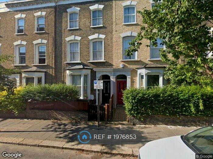 2 Bedroom Flat To Rent In Barbauld Road, London, N16