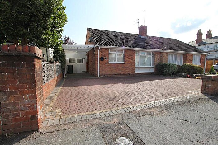 2 Bedroom Bungalow For Sale In Batham Road, Kidderminster, DY10