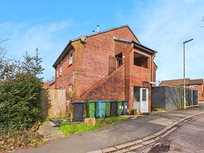 Studio For Sale In Hartley Gardens, Tadley, RG26