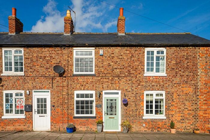 2 Bedroom Cottage For Sale In Marston Road, Tockwith, York, YO26