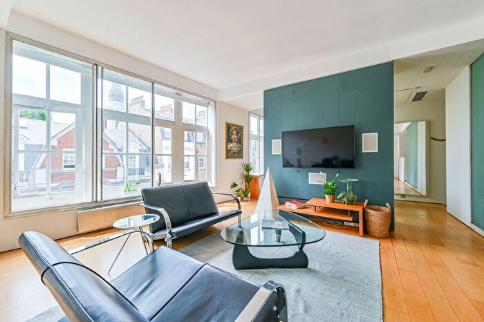 1 Bedroom Flat For Sale In Dean Street, Soho, London, W1D - Photo 2