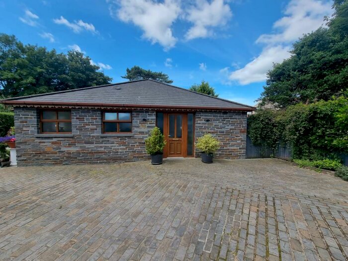 3 Bedroom House To Rent In Pencaecrwn Road, Gorseinon, Swansea, SA4