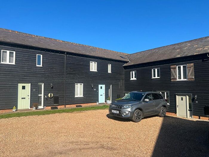 3 Bedroom Terraced House For Sale In Box Lane, Hoddesdon, EN11