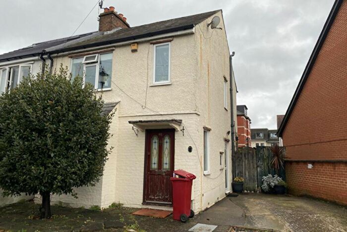 2 Bedroom House To Rent In Alpha Street South, SL1