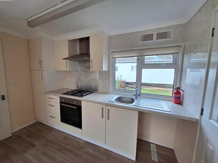 1 Bedroom Park Home To Rent In Sunningdale, Winchester, SO21